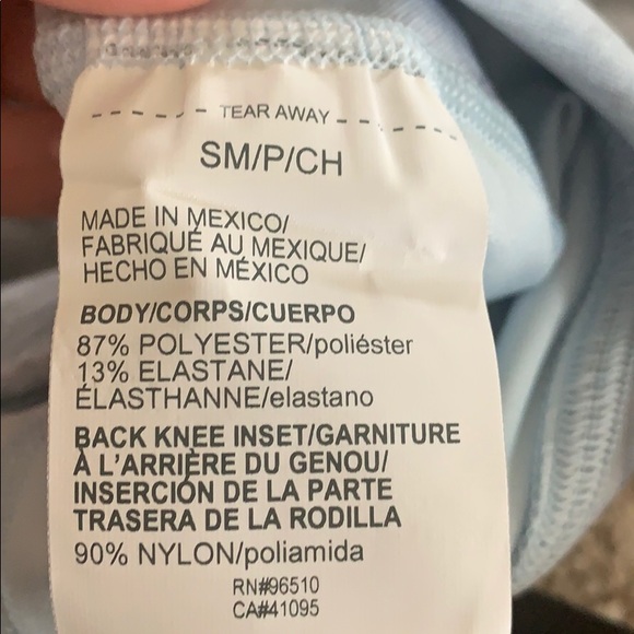 NWT Under Armour mesh ankle cropped leggings - Picture 5 of 5